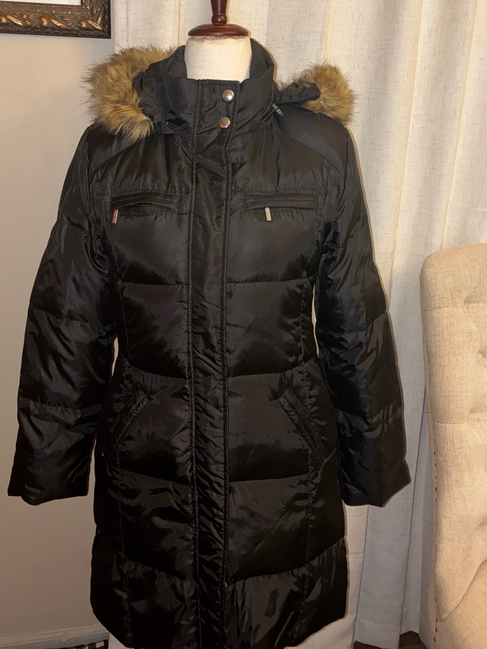 NWOT Michael Kors Women's  Down Black Faux-Fur Trim Long Puffer Coat Size M